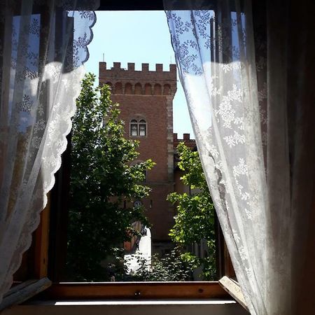 ボルゲリTorre Rossaアパートメント エクステリア 写真